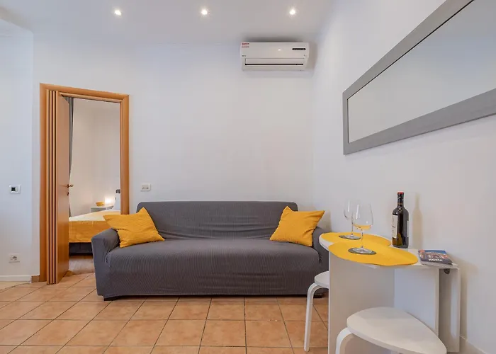 Happy Apartment *